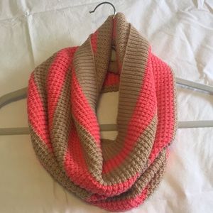 Infinity scarf